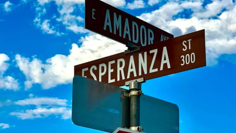 Las Cruces police investigate deadly pedestrian crash