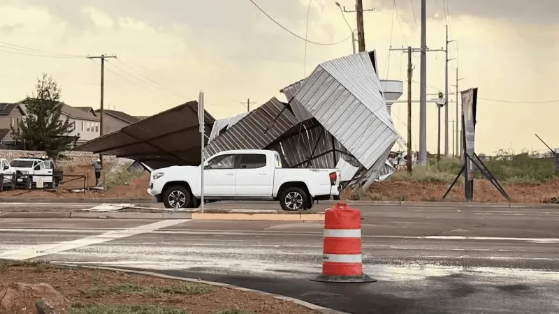 Strong storms bring hail, flooding and power outages to El Paso