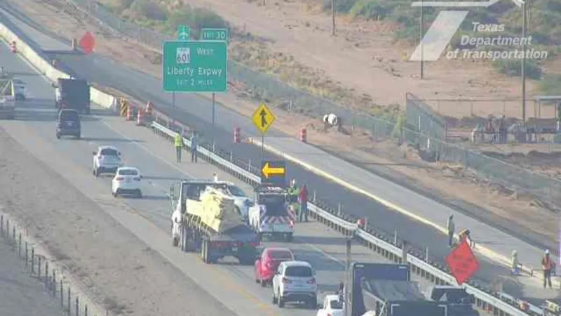 Right lane closed following crash at Loop 375 south near Sgt. Major