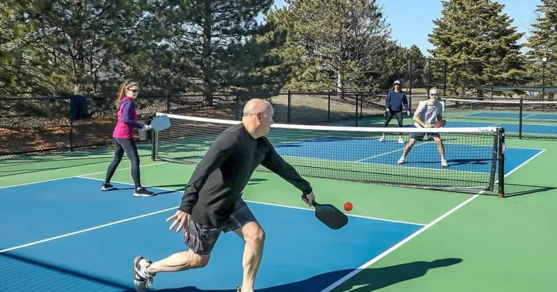 1 in 3 older adults feel lonely. Here's how pickleball may be helping