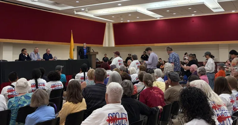 'All about money': Las Cruces senators push back on Project Jupiter at crowded forum