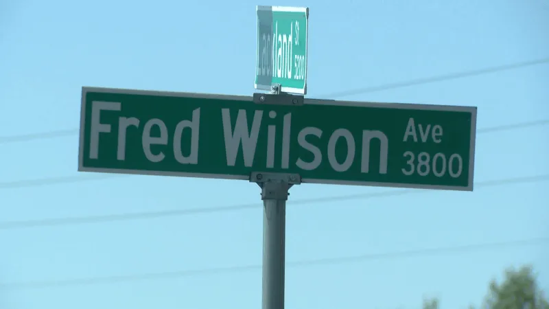 Pedestrian dies after being hit by motorcycle in Central El Paso crash