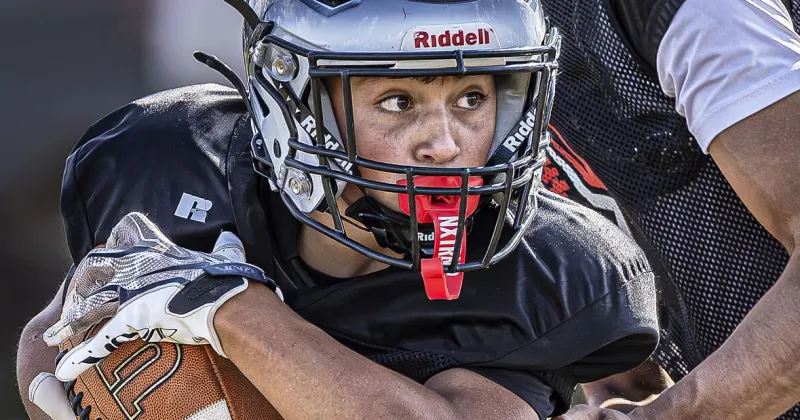 Young Las Vegas Robertson Cardinals believe they can still be a contender in 3A football
