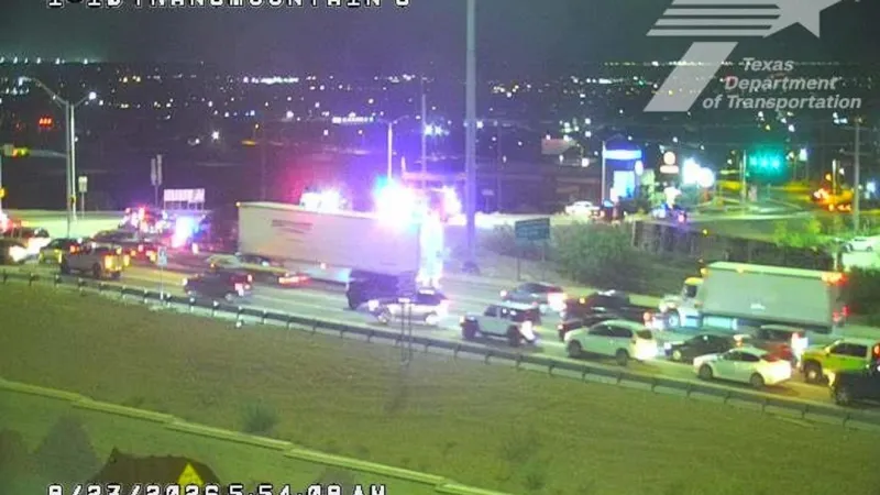 Crash on Desert South at Transmountain closes two right lanes, causing minor backup