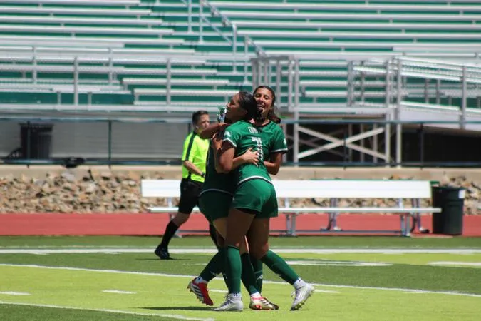 Greyhounds come out Victorious against Western Colorado 2-1