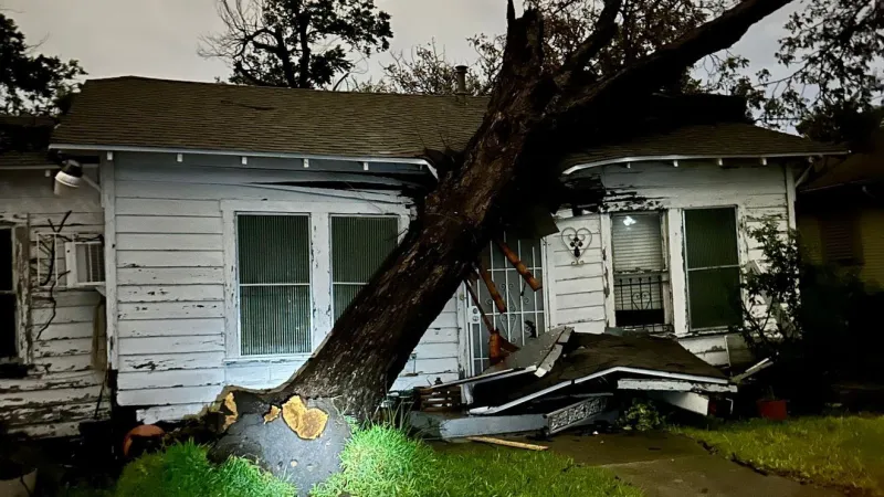 Two possible flood deaths investigated as nearly 20,000 remain without power