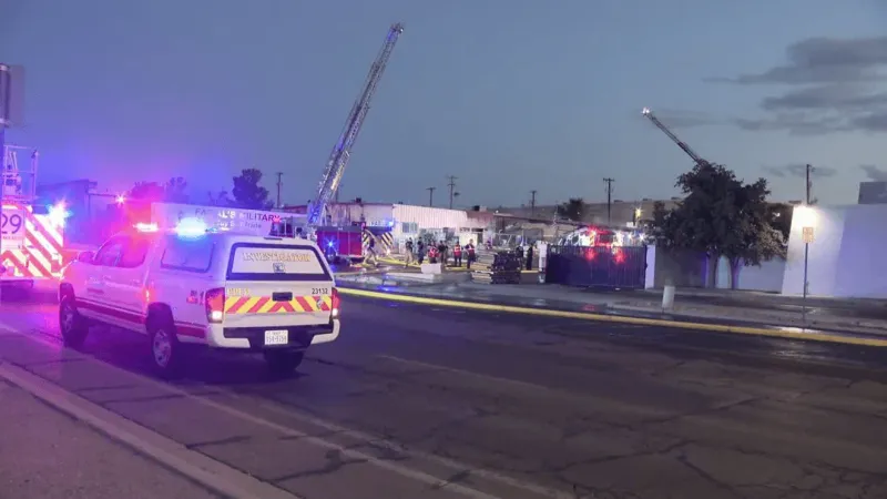 Fire crews knock down blaze in East El Paso, no injuries reported