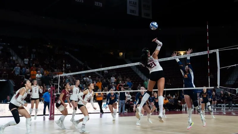 Aggies Fall in Straight Sets