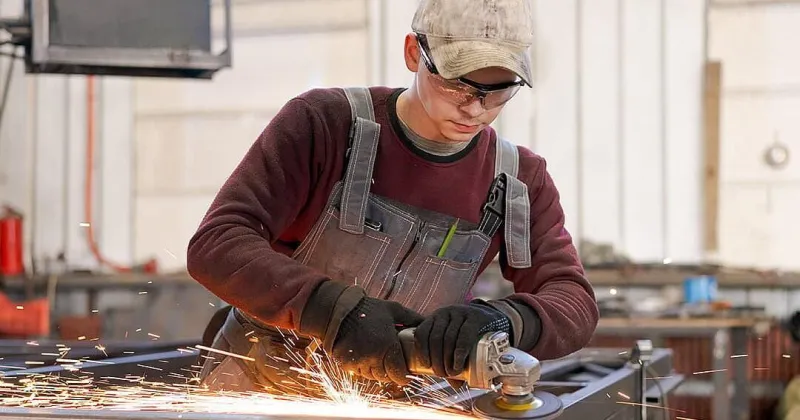 Survey: Gen Zers see trades as faster route to financial success than college