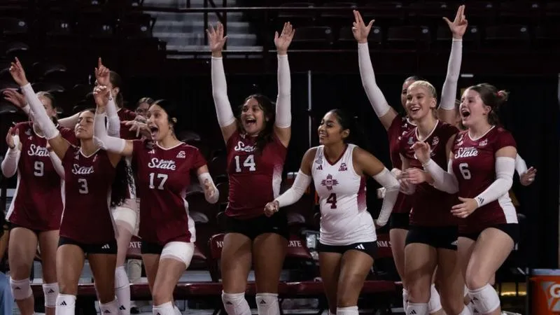 Aggies Rally for Five-Set Victory Over UC San Diego