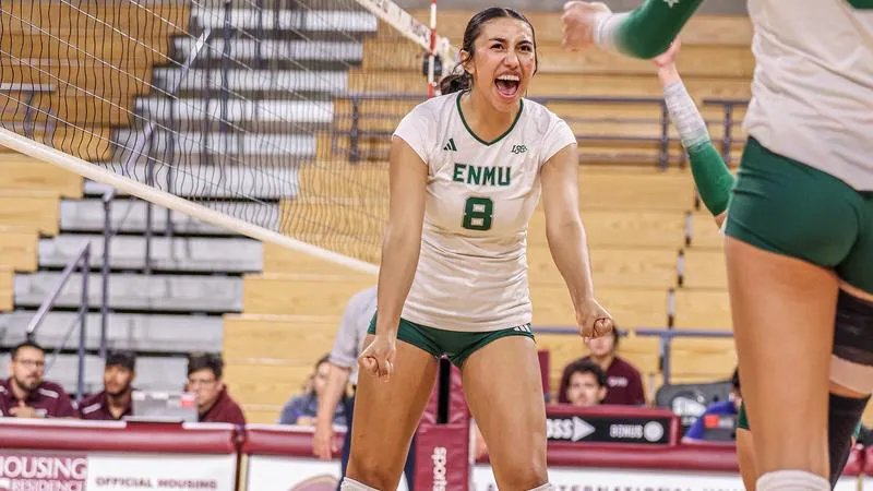 ENMU Volleyball takes the victory over SRSU