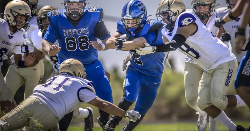 St. Michael's QB duo leads Horsemen to 53-0 rout of Kirtland Central