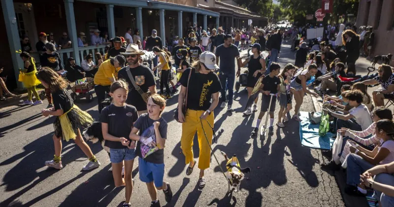 After 100 years, pet parade still a Fiesta favorite for kids and adults alike