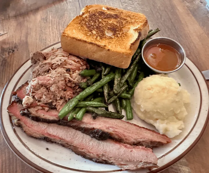 Greg's BBQ -- Belen, New Mexico
