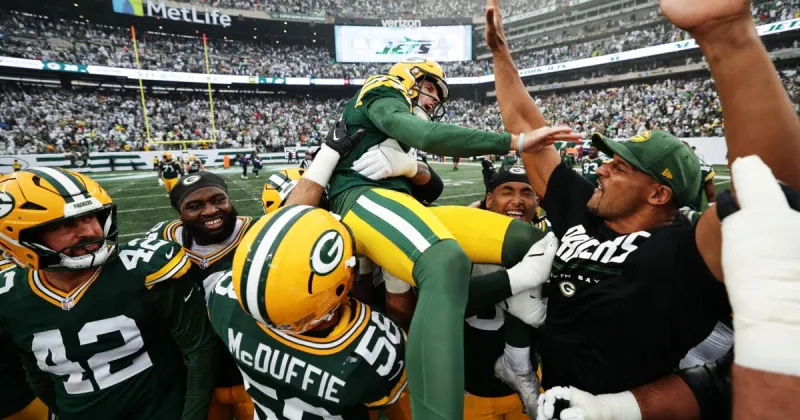 Trey Smack's OT kick lifts the Packers past the Jets, ending a 6-game skid