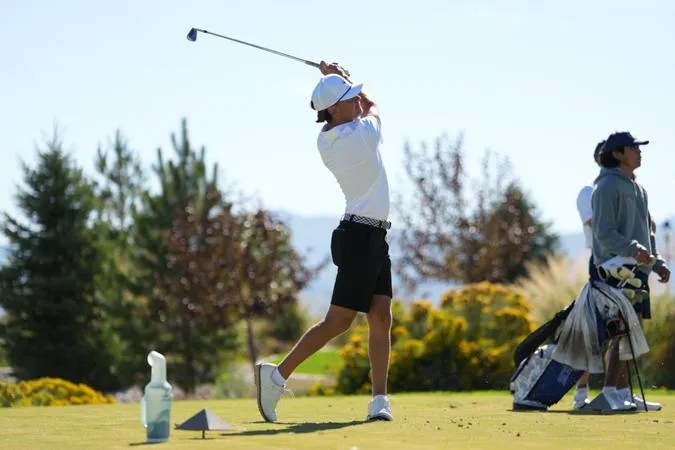 Men's Golf Sits in 2nd Place After Day 1 of the San Juan Intercollegiate