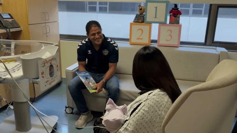 Ted Lasso star & Locos player Cristo Fernandez visits El Paso NICU patients