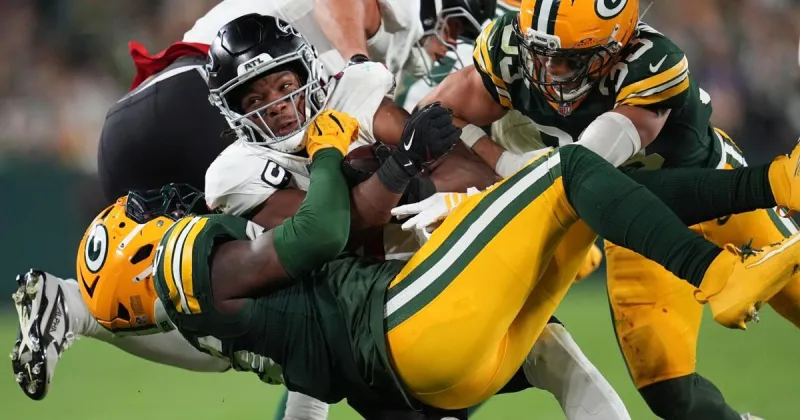 Robinson runs roughshod over Packers as Falcons breeze to 35-14 victory