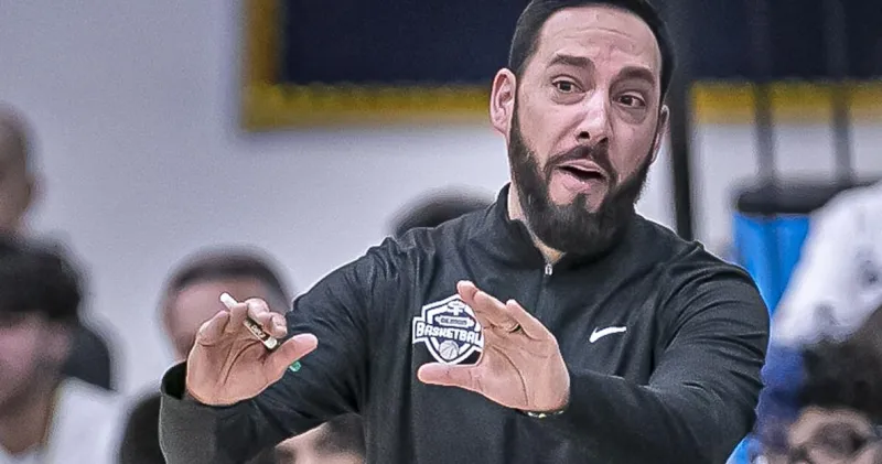 Cisco Rivera resigns as Santa Fe High head boys basketball coach