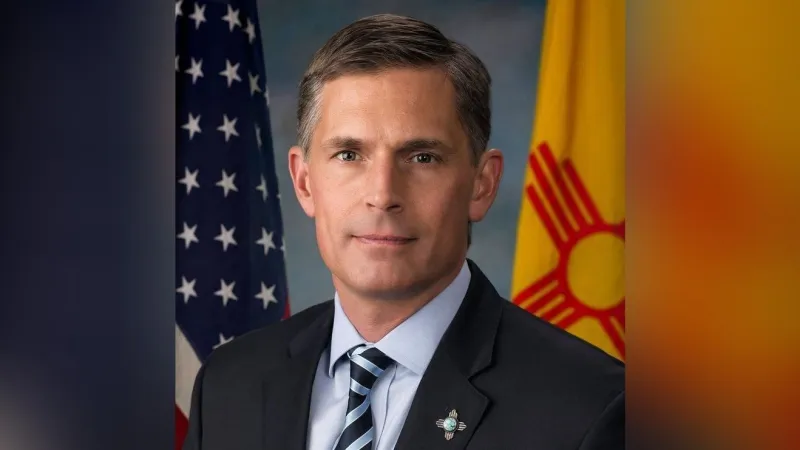 U.S. Senator Martin Heinrich offers condolences after Clovis lineman's death