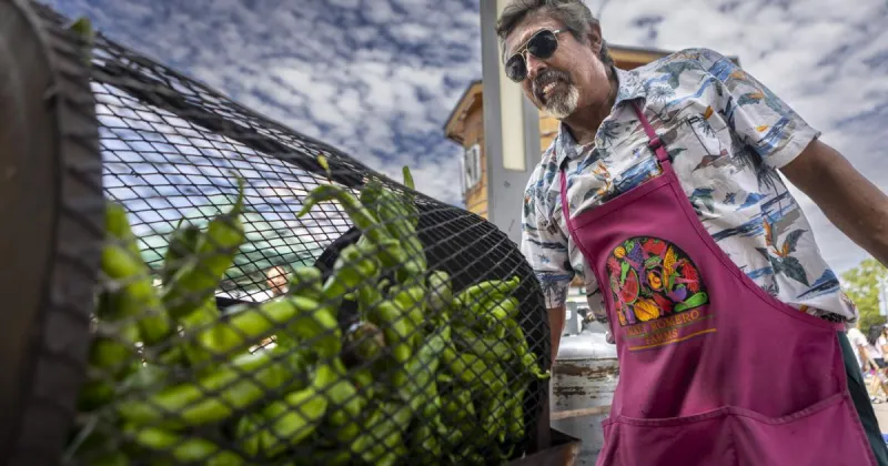Santa Fe Farmers Market claims No. 2 spot on list of country's best farmers markets