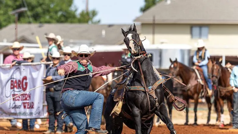 Hadley White places in three events, Women's Team places 3rd at Clarendon College Stampede