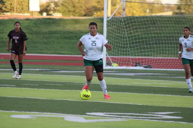 Greyhound Soccer falls to the Hilltoppers