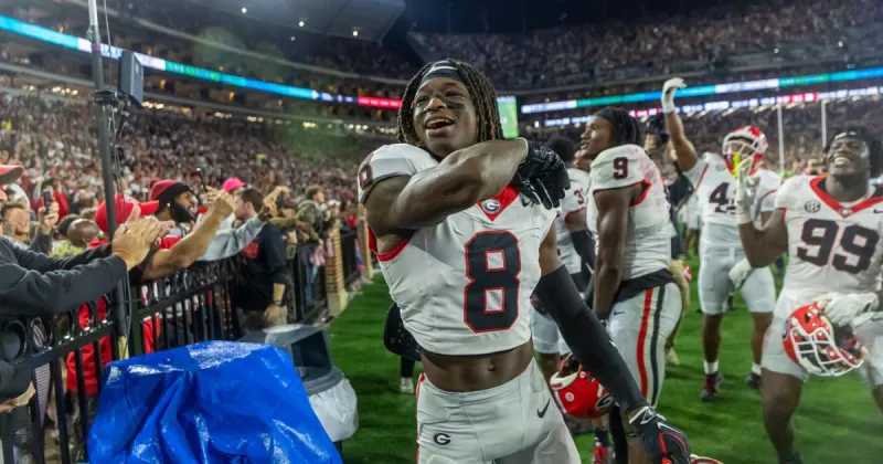 Georgia takes over at No. 1 in AP Top 25 with Notre Dame, Miami next; Oregon is out of the poll