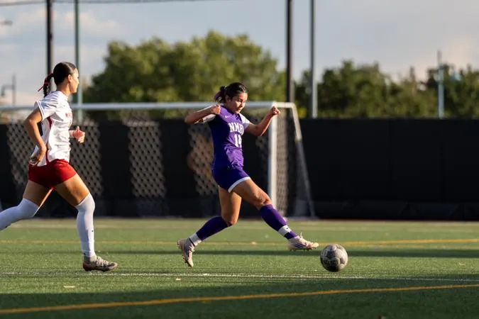 Mountain Lions Pounce on Cowgirls