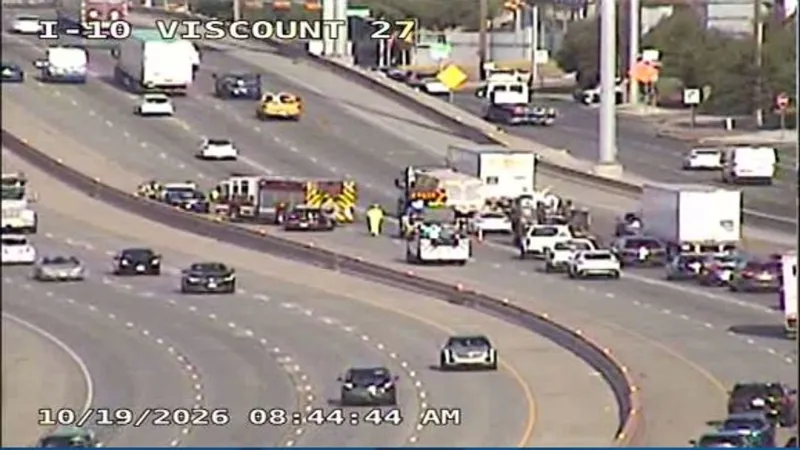 Left-lane crash on I-10 West at Hawkins backs up Monday morning traffic