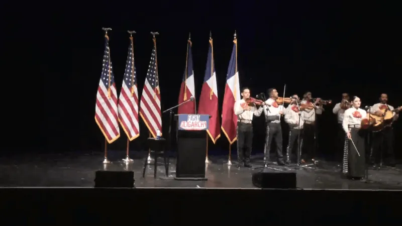 Bernie Sanders brings 'Fighting Oligarchy Tour' to El Paso as early voting begins in Texas