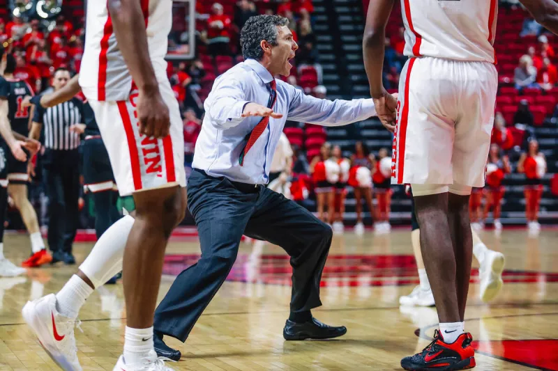 UNLV basketball receives commitment from 3-star guard