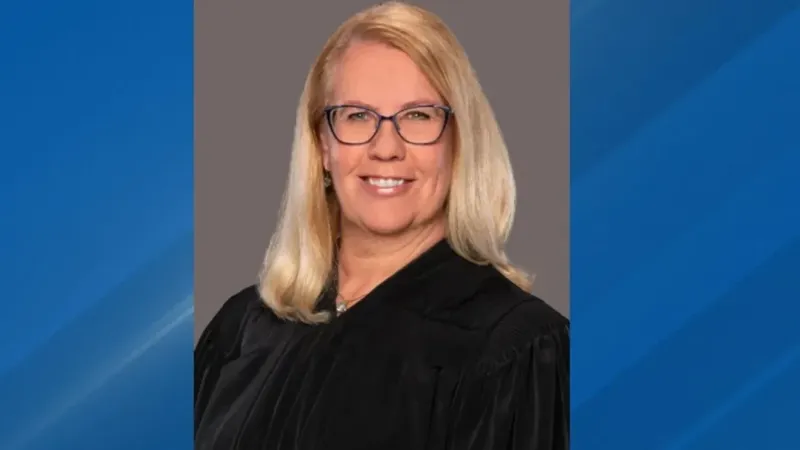 Former judge Bridget Robb pleads guilty to misdemeanor stalking under plea deal