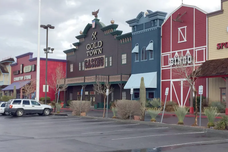 Gold Town Casino closes in Pahrump