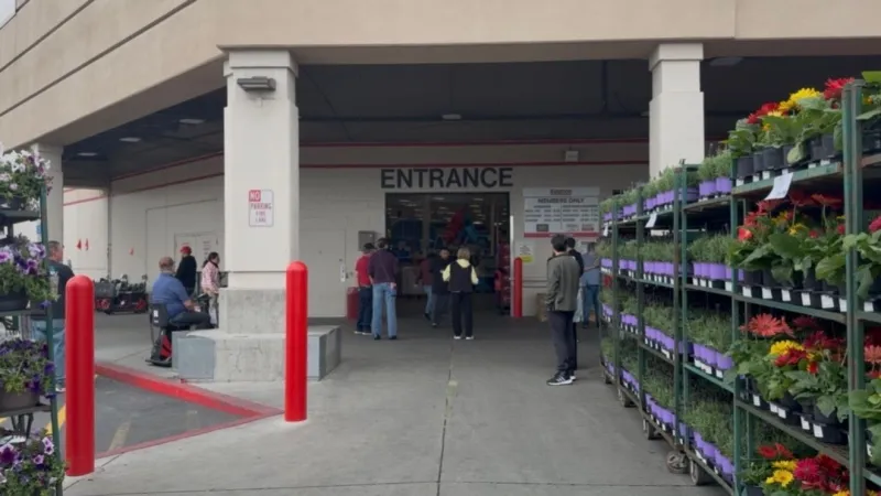 Reno Costco evacuated for alleged pipe bursting