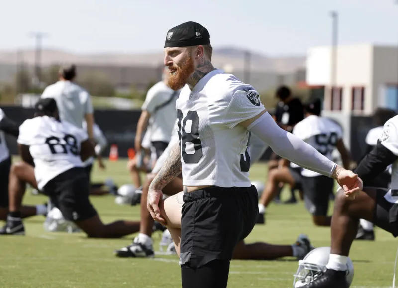 Raiders' Maxx Crosby 'real close' to return, still facing 'battle' with knee rehab