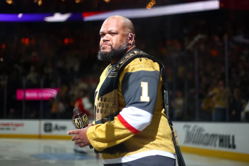 'More gravitas': Golden Pipes on singing with Stanley Cup at stake