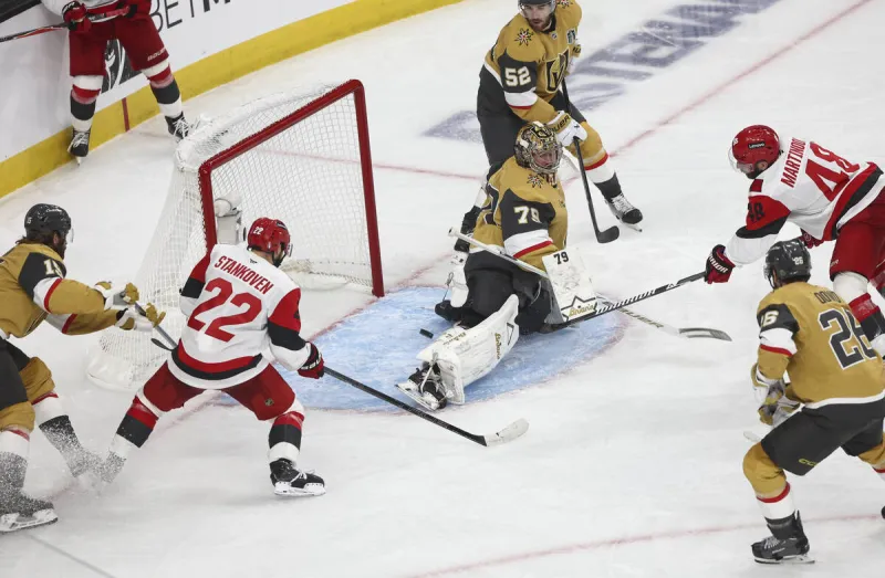 LIVE UPDATES: Golden Knights, Hurricanes ready to meet in Stanley Cup Final Game 3