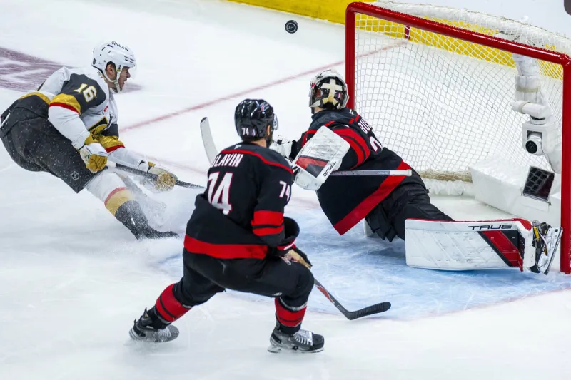 LIVE UPDATES: Golden Knights, Hurricanes tied after action-packed 1st period of Game 5