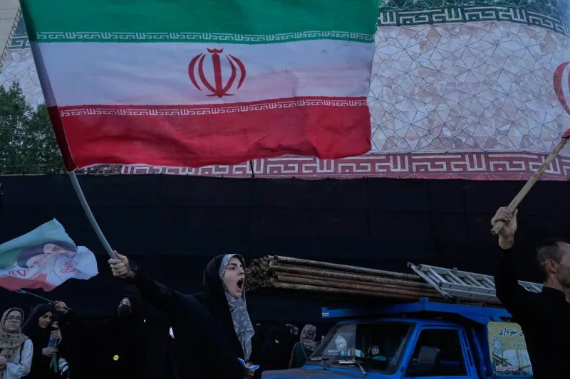 Iran and US reach an initial deal to end the war and open the Strait of Hormuz, but challenges remain