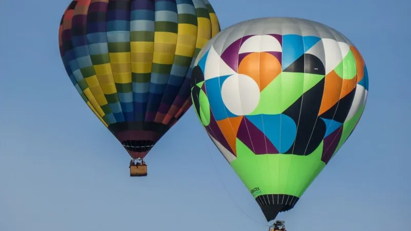 FAA investigating hard landing of hot air balloon with 10 aboard in Pahrump