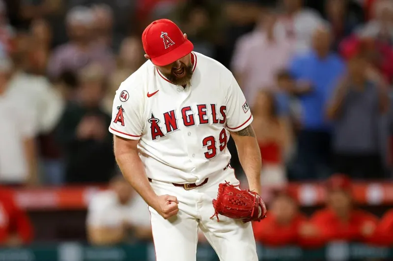 Guzman, Peraza and O'Hoppe deliver late in Angels' 5-2 win over Athletics