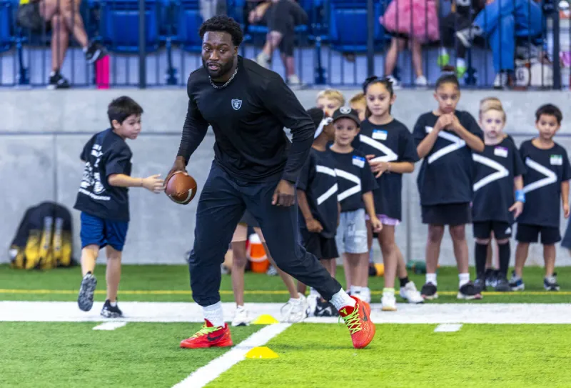 Inside linebacker Segun Olubi's winding, resilient road to Raiders