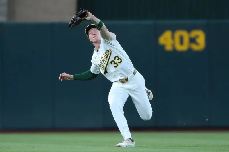 Stowers hits 2 of the Marlins' 6 HRs in a 12-5 win over the A's