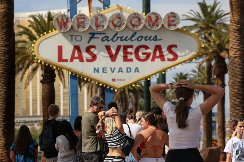 Tourism still drives Southern Nevada economy despite visitation dip, analyst says