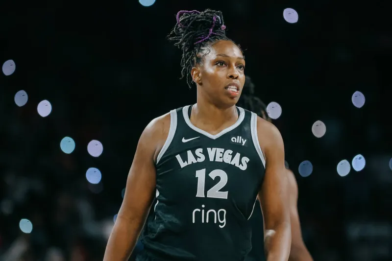 Chelsea Gray, Aces: 'Enough is enough' with racist messages, WNBA can do more