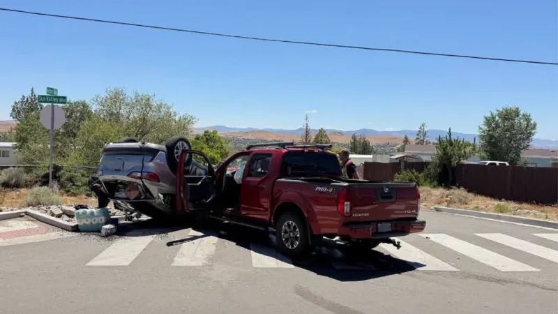 Three-vehicle crash closes Sun Valley Boulevard
