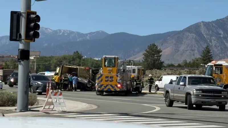 US 395 north closed at I-580 in Carson City after 5-vehicle crash, dump truck overturns