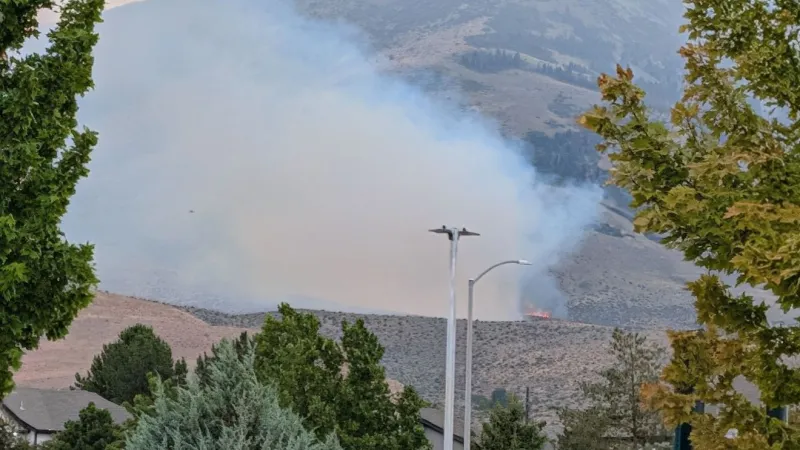 75-acre brush fire burns on Peavine Mountain; crews work to contain it