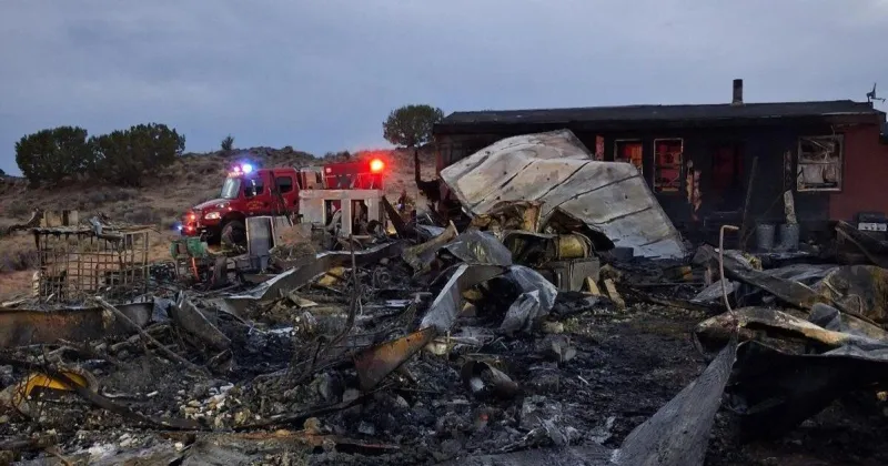 UPDATE: Burner Basin fire destroys 2 homes, injures resident and firefighter